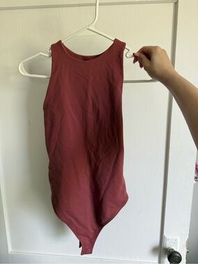 Abercrombie & Fitch Sleeveless Bodysuit in Rust